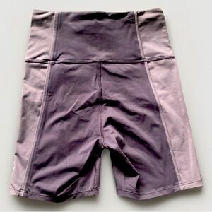 Size 4 Lululemon Hike to Swim High Rise Short 6" Black And Grey